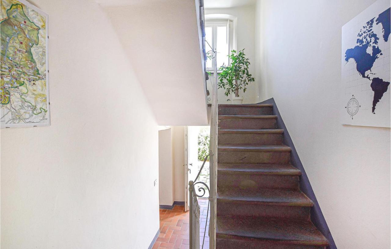 5 Bedroom Amazing Home In Fabbiano Fabbiano  Екстер'єр фото